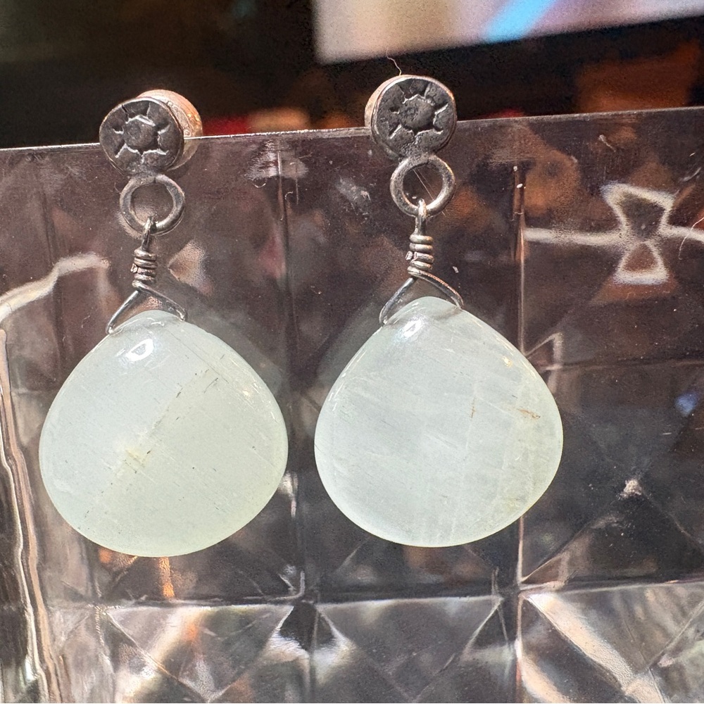 Jes MaHarry Sundance Prehnite Teardrop Earrings Sterling Silver Sun Hallmark